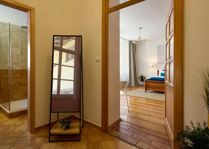 Latran House 71 By Kh Penzion 3*